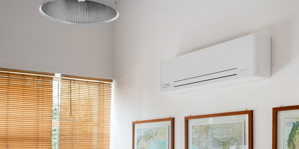 Фанкойл настенного типа в интерьере.png