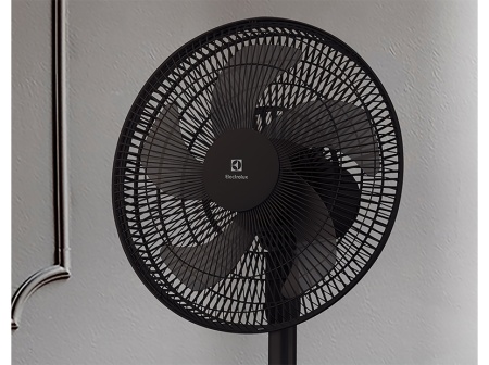 Вентилятор напольный Electrolux EFF-1015