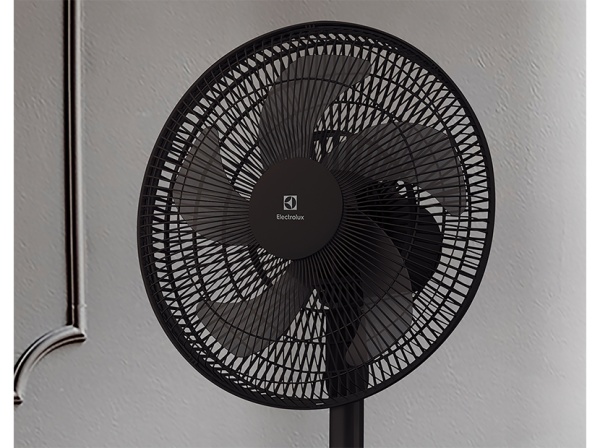 Вентилятор напольный Electrolux EFF-1015